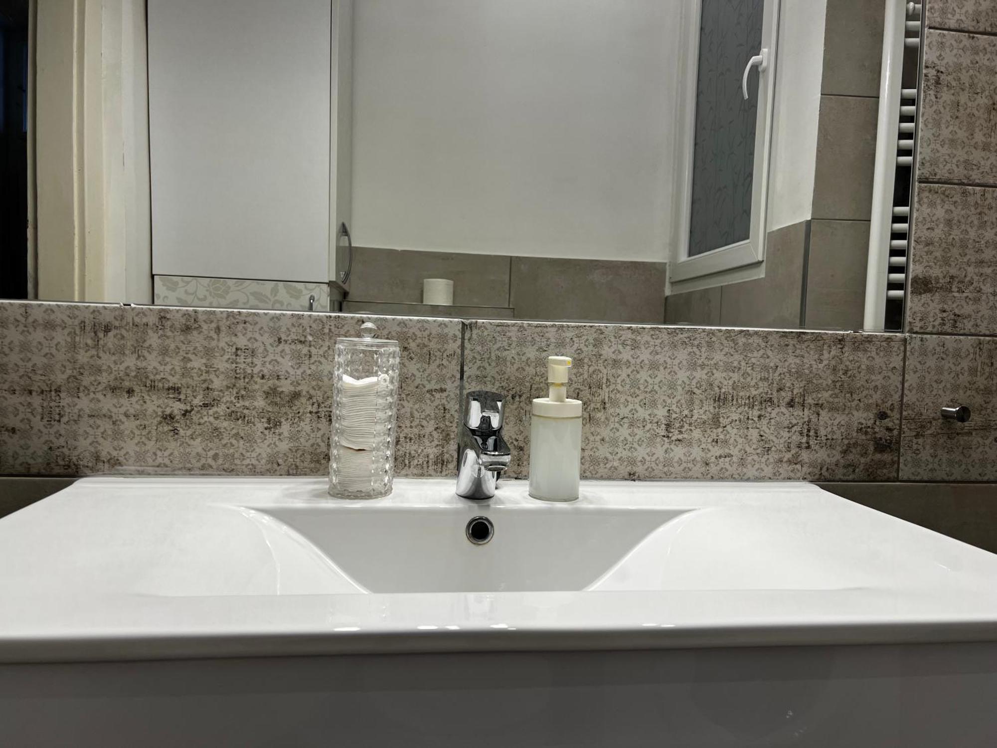 P9 By Small Home בודפשט מראה חיצוני תמונה